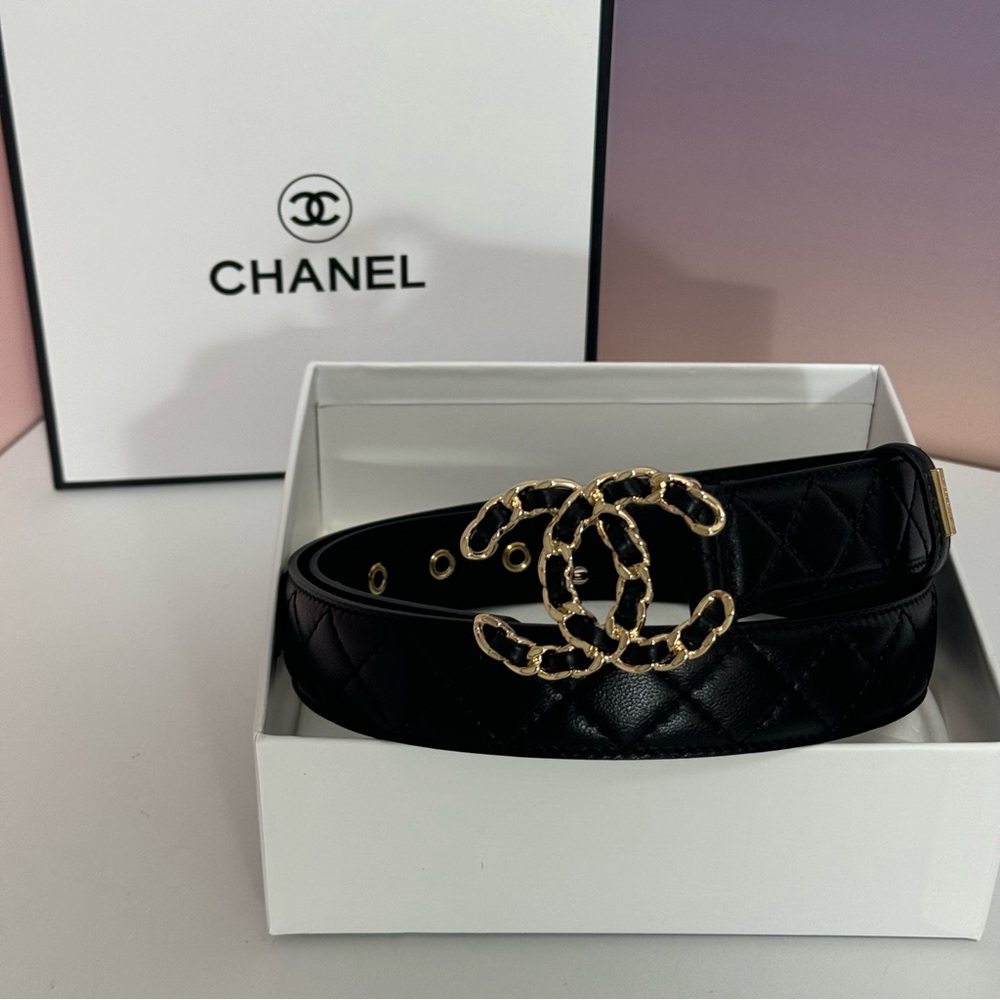 Chanel women's belt